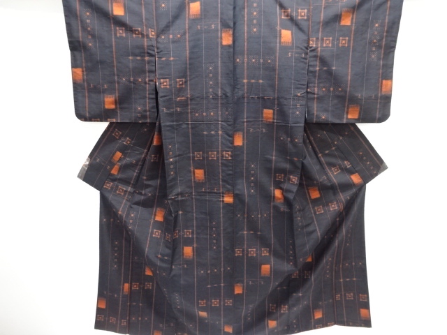 縞に絣柄織り出し手織り紬着物